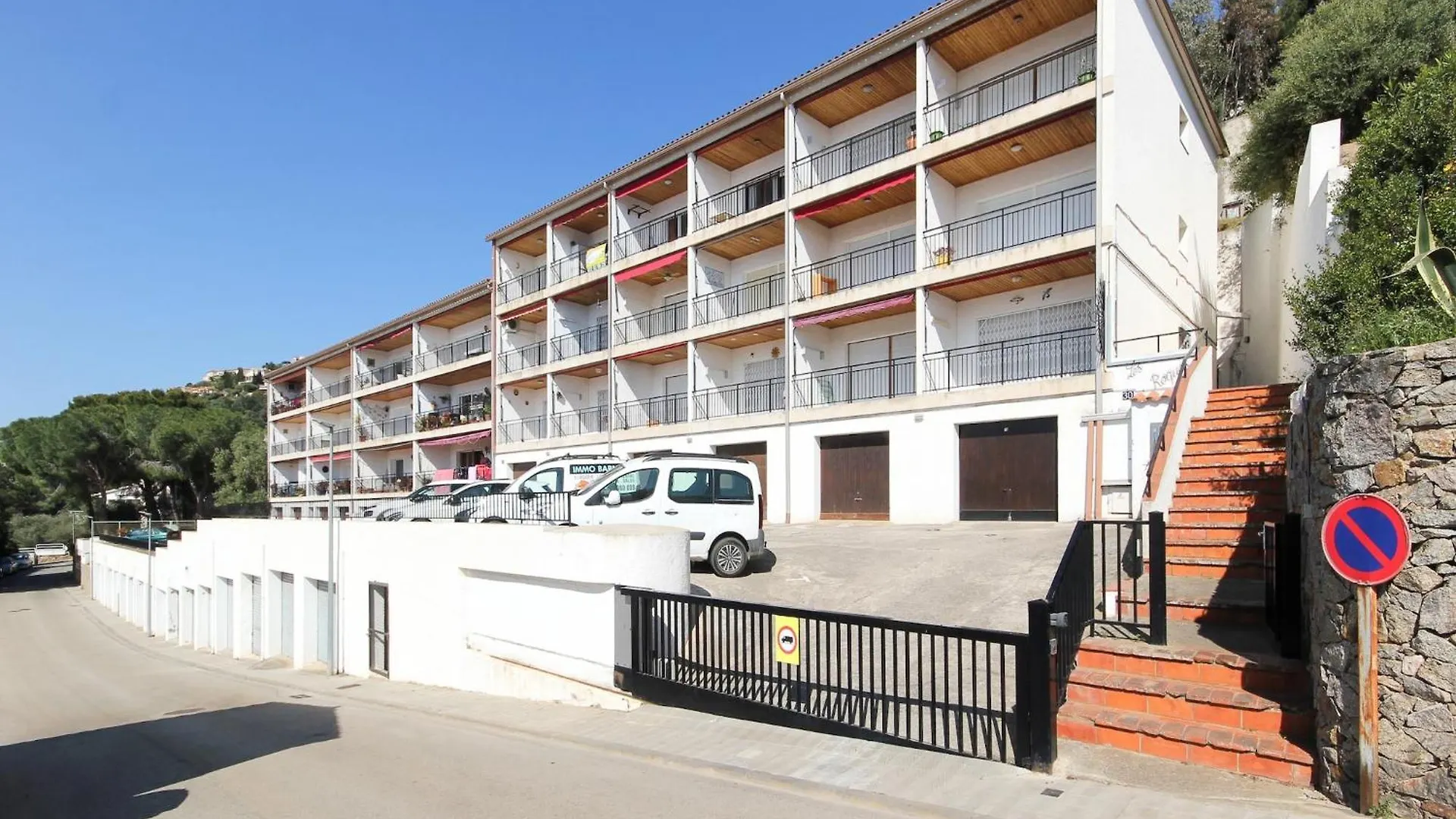 Apartment In Roses Centro location