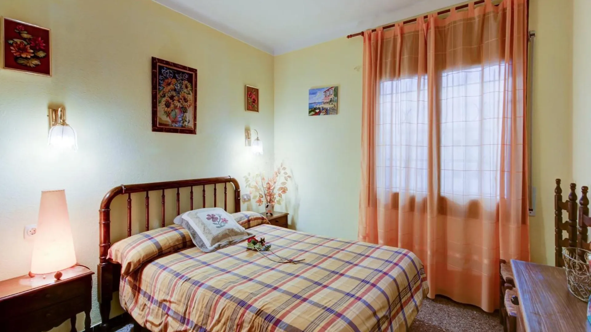 Apartment In Roses Centro